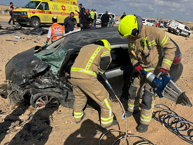 مصرع  شاب وشابة واصابة اخرين جراء حادث طرق بمنطقة النقب